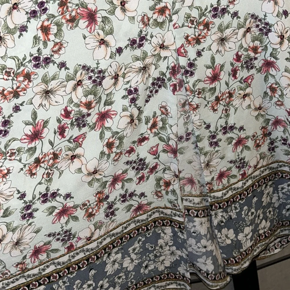 NWT Soulmates front slot maxi skirt with floral print - Picture 3 of 15